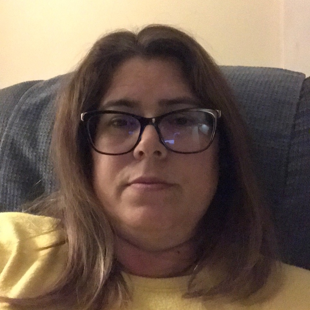Meet your Posher, Maura